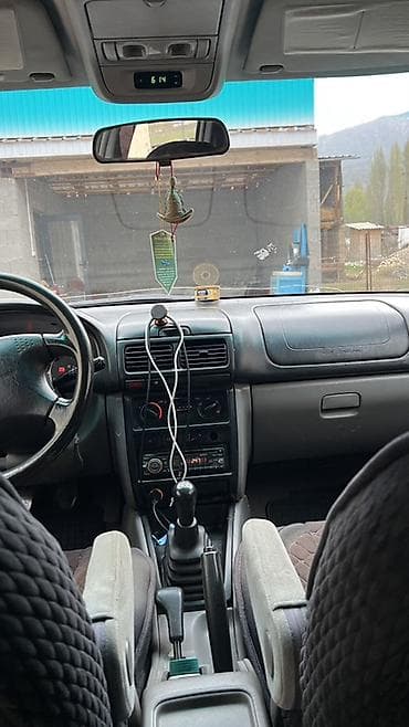 Subaru Forester: 2002 г., 2 л, Ручные, Бензин, Кроссовер — 1