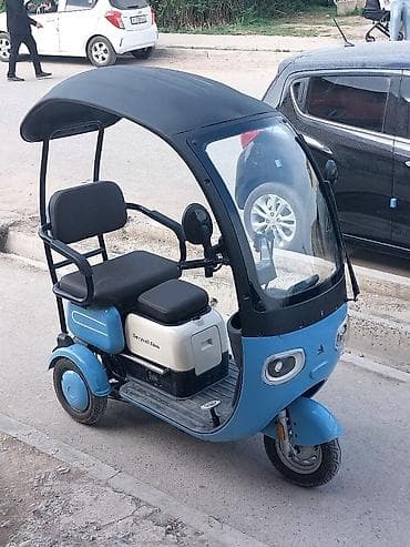 мопед купить бишкек: Электрический трехколесный скутер-такси с крышей и лобовым стеклом — 1