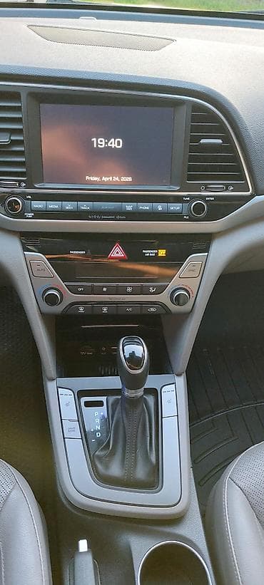 lada priora: Hyundai Elantra: 2018 г., 2 л, Автомат, Бензин, Седан — 10