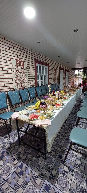 туалет сатылат: Кафе үчүн үстөл жана отургуч — 2