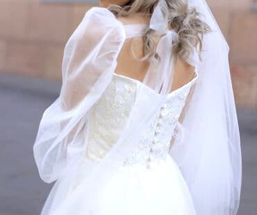 свадебные платья в бишкеке фото и цены: Свадебное платье, M, Дизайнерское, Фатин, Кыргызстан, Б/у — 5