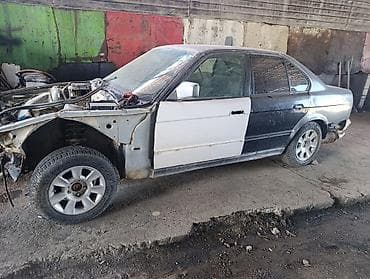 ош е34: BMW 5 series: 1990 г., Седан — 4