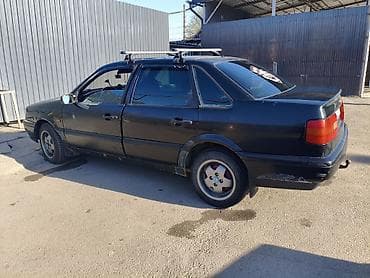машина краун: Volkswagen Passat: 1993 г., Седан — 3
