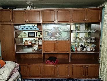новые стенки: Стенка-шкаф, Тип стенки-шкафа: Горка, Для зала, Б/у, Особенности: Для хранения посуды — 1