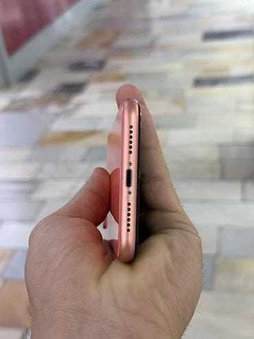 iphone 4: IPhone XR, коралловый цвет 64 гб - Экран 6.1" Liquid Retina (IPS) — 3