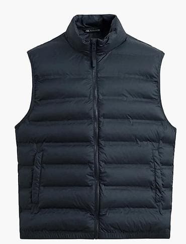 Срочно срочно 🚨 продаю безрукавку жилетку от Zara Цвет темно синий