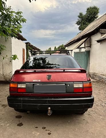 Унаа: Volkswagen Passat: 1992 г., Кол менен иштөөчү, Седан — 2