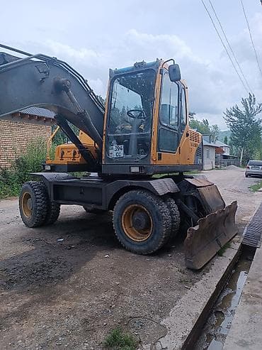 Унаа: Экскаватор, Volvo, 2005 г., Дөңгөлөктүү — 2