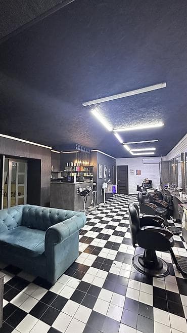 ⠀ ⠀ ⠀ ⠀ ⠀ ⠀ ⠀ Продаётся помещение ⠀ • 9 комнатное, 142.52м² • 1 этаж — 3