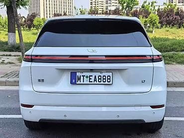 Lixiang L7: 2024 г., 1.5 л, Автомат, Гибрид, Внедорожник — 5