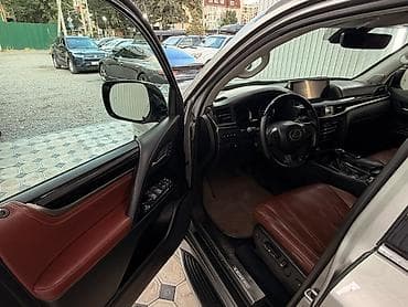 Lexus: Lexus LX: 2016 г., 5.7 л, Автомат, Бензин, Внедорожник — 7
