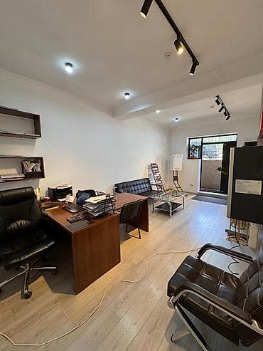 Продажа офисов 115 м², С ремонтом, Без мебели, Многоэтажное здание, 1 этаж