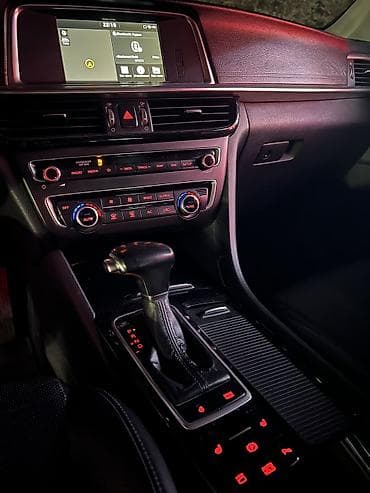 преви: Kia K5: 2019 г., 2 л, Автомат, Бензин, Седан — 8