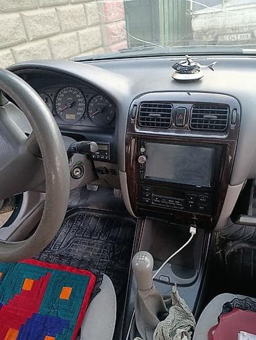 Mazda 626: 2000 г., 1.8 л, Ручные, Газ, Седан