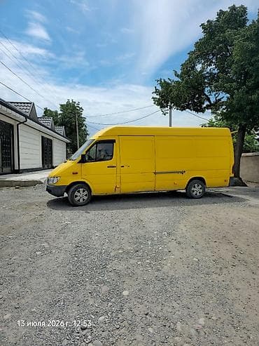 дверь спринтера: Mercedes-Benz Sprinter, удлинённый грузовой фургон с высокой крышей — 7