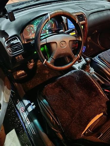 киа карнивал 2022: Mazda 626: 1999 г., 2 л, Механика, Газ, Седан — 7