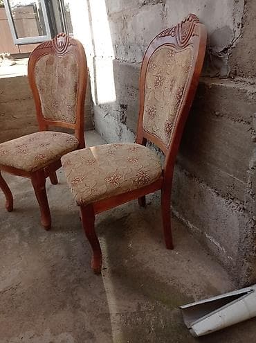 Стул для зала, Дерево