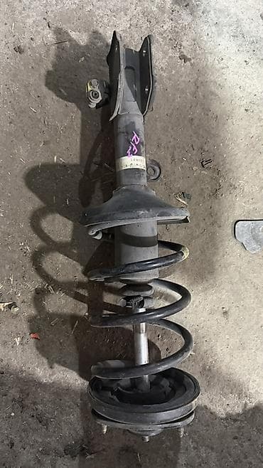 чашка амортизатора: Передний амортизатор Honda — 1