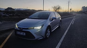 rx 2006: Toyota Camry: 2019 г., 1.8 л, Вариатор, Гибрид, Седан — 3