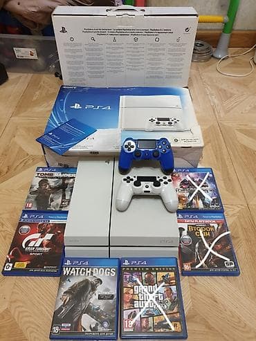PlayStation 4 (белая версия, Glacier White) — полный комплект + 2