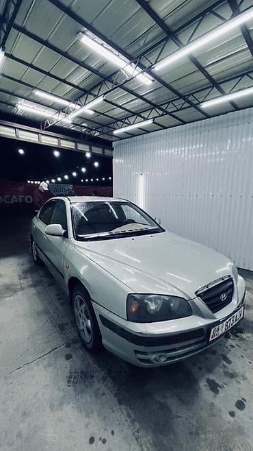 Унаа сатуу: Hyundai Elantra: 2004 г., 1.6 л, Кол менен иштөөчү, Бензин, Седан — 2