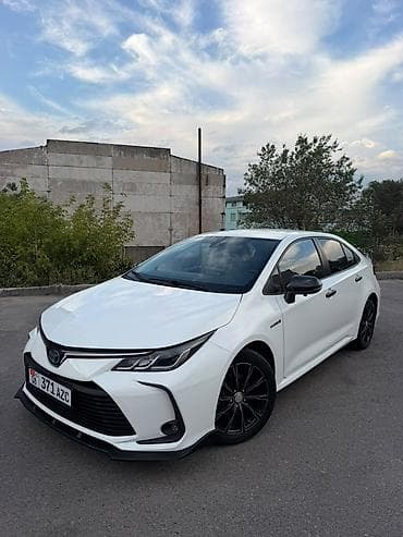 Toyota Corolla: 2021 г., 1.8 л, Автомат, Гибрид, Седан lalafo.kg да Toyota Corolla: 2021 г., 1.8 л, Автомат, Гибрид, Седан