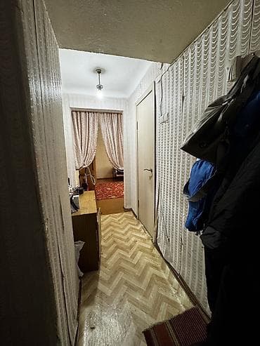 первомая: 1 комната, 30 м², 1 этаж — 5