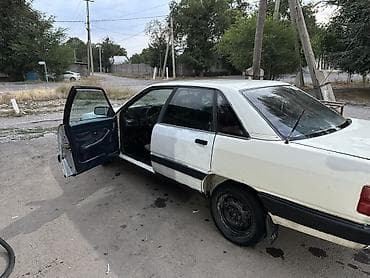 bvd e2: Audi 100: 1989 г., Механика, Седан — 7