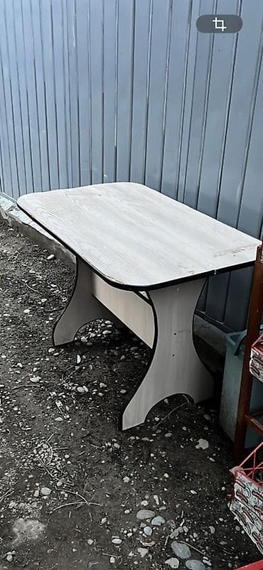 Дивандар: Ашкана үчүн үстөл, Тик бурчтуу, Бүктөлбөгөн — 1