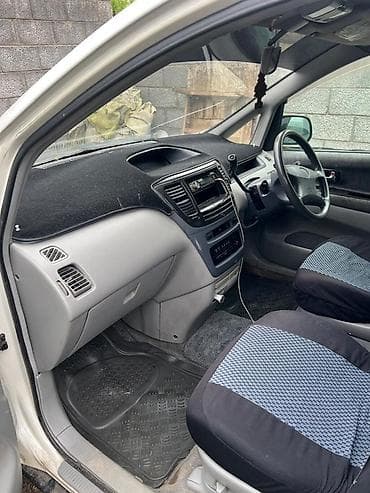 tayota funcargo: Toyota Nadia: 1998 г., 2 л, Автомат, Бензин, Минивэн — 2