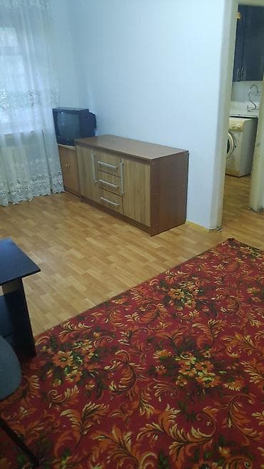 Батирлер: Сдаётся 1 комнатная квартира в самом центре города, по улице — 7
