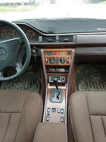 mers e124: Mercedes-Benz W124: 1994 г., 2.2 л, Автомат, Бензин, Седан — 7