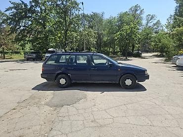mini kooper: Volkswagen Passat Variant: 1992 г., 1.8 л, Универсал — 5