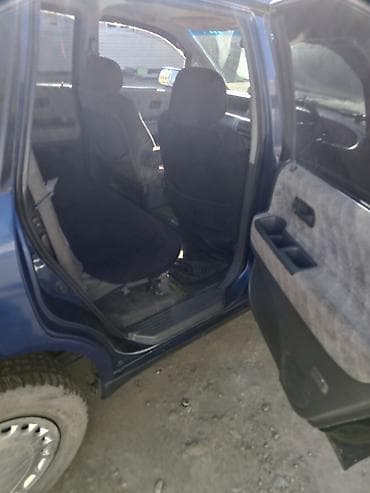 авариные машины: Honda Shuttle: 1997 г., Минивэн — 6