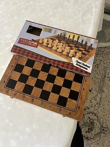 бу ролики: Набор 3‑в‑1: шахматы, шашки и нарды в складном деревянном кейсе — 1