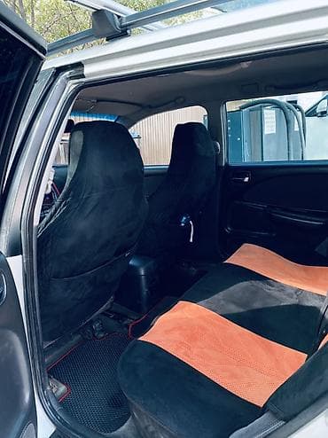 trunk q: Toyota Avensis: 2001 г., 1.8 л, Механика, Бензин, Универсал — 9