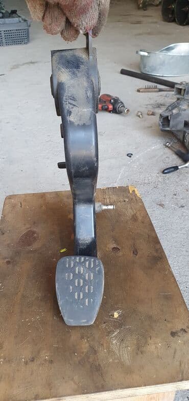 кузовные запчасти на спринтер бишкек: На Sprinter спринтер
педаль сципления б/у оригинал — 1