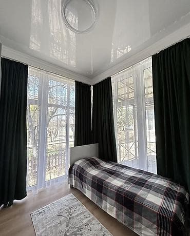 сдаю коттедж: Коттедж, Париж 1 ЦО Париж, Чок-Тал, Детская площадка, Парковка, стоянка, Охраняемая территория — 7