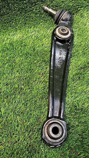 bmw e34 1995: Рычаг передний правый Е70 6 771 894 Год 2009 В отличном состоянии — 4