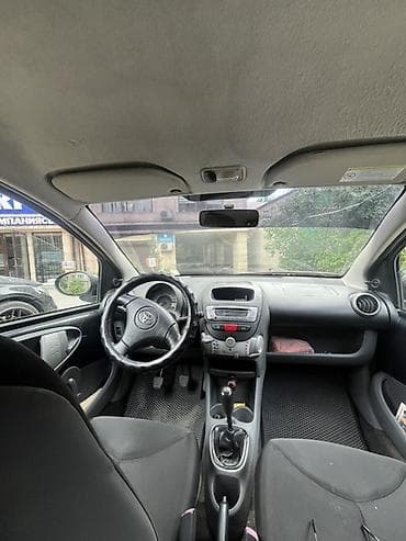 changan 75 plus: Toyota Aygo: 2010 г., 1 л, Механика, Бензин, Хэтчбэк — 5