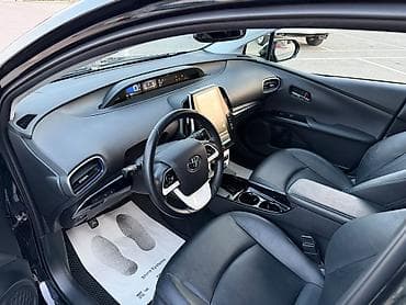 prius plus: Toyota Prius: 2018 г., 1.8 л, Вариатор, Гибрид, Хэтчбэк — 4