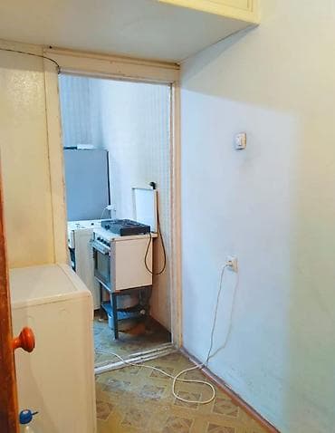 Недвижимость: 1 комната, 33 м², Джал мкр (в т.ч. Верхний, Нижний, Средний) 105 серия, 3 этаж, Косметический ремонт — 4