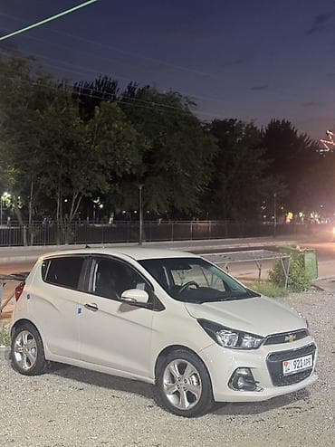 89 2: Chevrolet Spark: 2017 г., 1 л, Автомат, Бензин, Хэтчбэк — 3