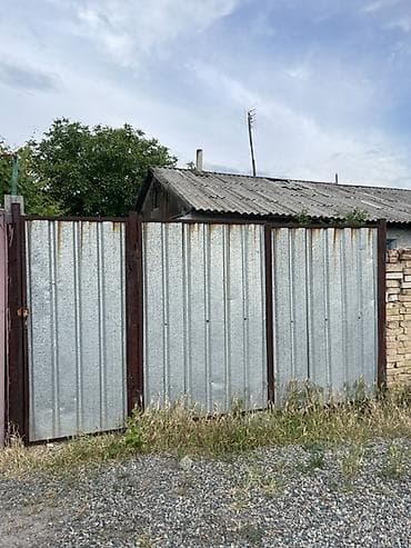 продаю дом в ак ордо 1: Продаю Дом с участком в городе Кемин все как на фото стены бетонные — 1