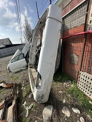 спринтер шарнир: Стойка кузова Mercedes-Benz — 4