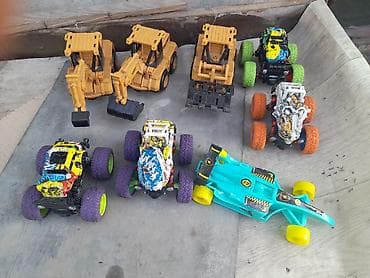 гитара отдам даром: Актуально.Срочный обмен на рулет в пачках или вафли за каждую — 1