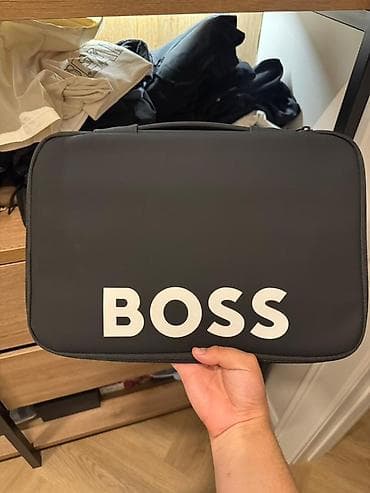 чехол для ноутбука: Оригинальный чехол/сумка для ноутбука BOSS • Оригинал • Состояние — 1