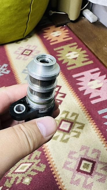 Клапаны, клапанные крышки: Клапан двигателя BMW 2016 г., Б/у, Оригинал, Германия — 2