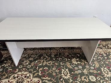 продаю разное: Продаётся стол, качество отличное. Цена 3000сом. Размер стола  — 1