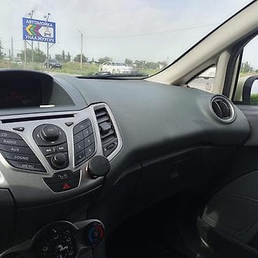 двер фит: Ford Fiesta: 2008 г., 1.4 л, Механика, Бензин, Хэтчбэк — 8